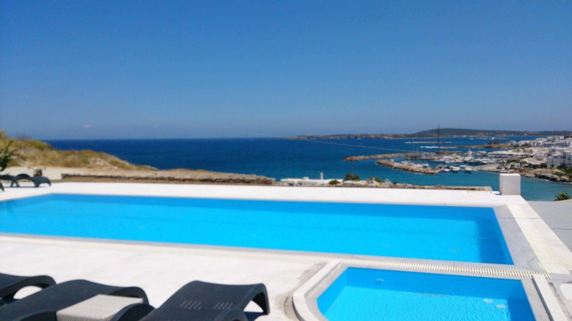 Aparthotel Irini 3*