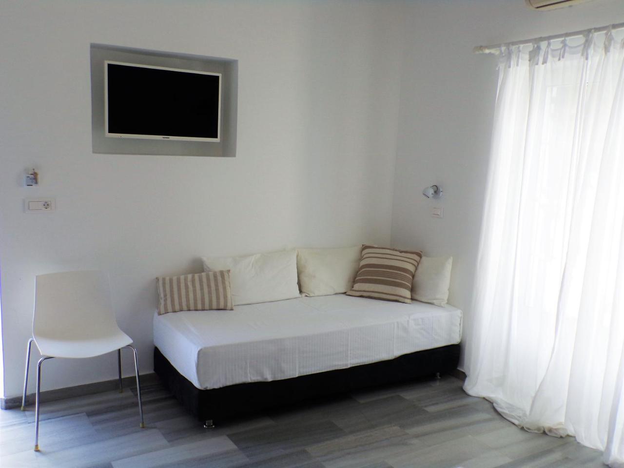 Irini Aparthotel